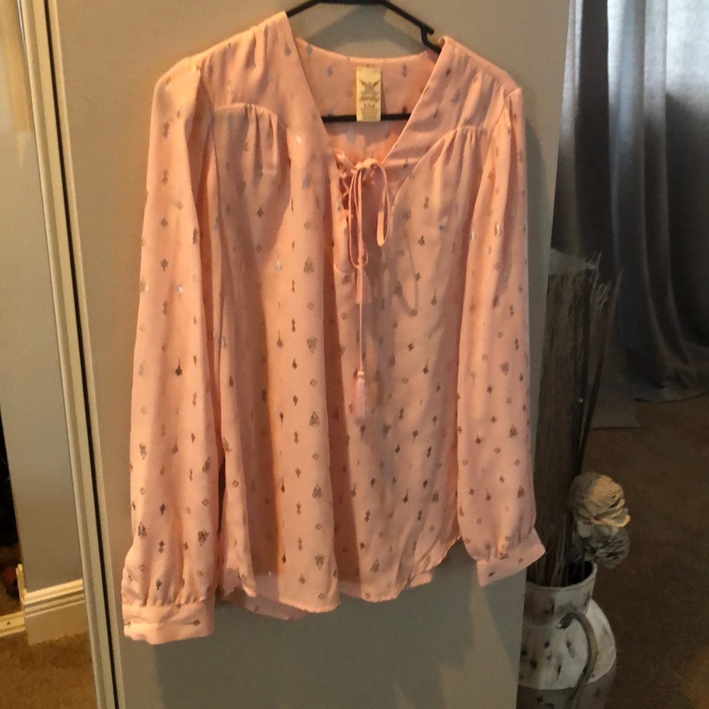 Brand new! Pink and rose gold top
